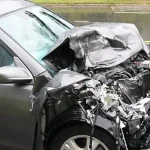 Accident grav la Măriței: o femeie rănită și un stâlp de electricitate distrus