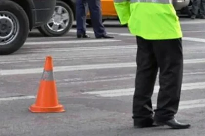 Adolescentă lovită pe trecere în Suceava. Șoferul a fugit de la locul faptei