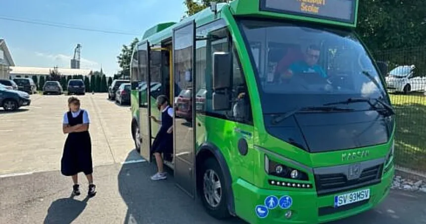 Autobuz școlar mai mare pe Aleea Dumbrăvii și deviere pe Putnei din 6 octombrie