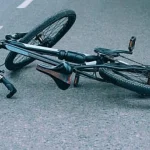 Bărbat de 66 de ani, dus la spital după ce a căzut cu bicicleta în comuna Satu Mare