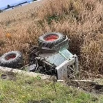 Bărbat rănit după ce s-a răsturnat cu tractorul pe centura Rădăuți