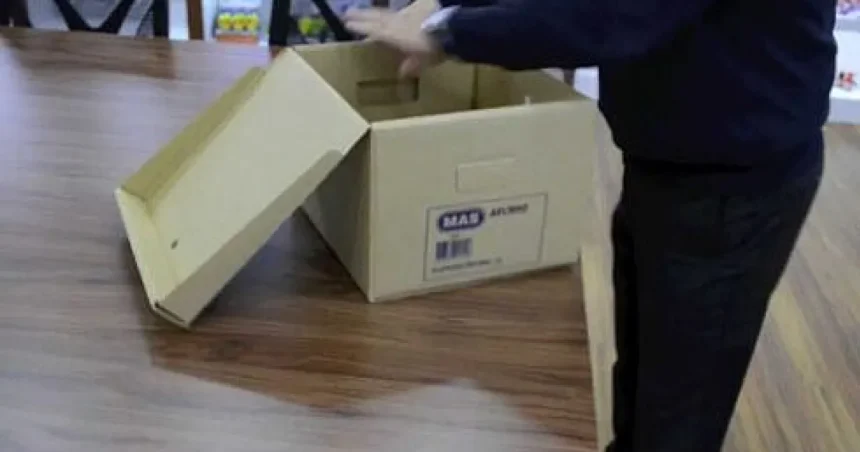 Bărbatul a comandat adidași, dar a primit șlapi chinezești