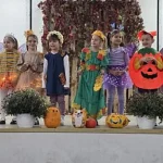 Carnavalul Toamnei a umplut de culoare și veselie Școala Băișești (FOTO)