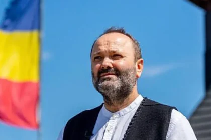 Consilierii AUR votează luni reducerea la 100 de lei a abonamentului anual de parcare