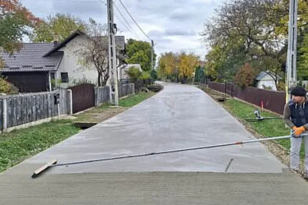 Dărmănești: 15 drumuri asfaltate și planuri pentru modernizarea tuturor șoselelor comunale