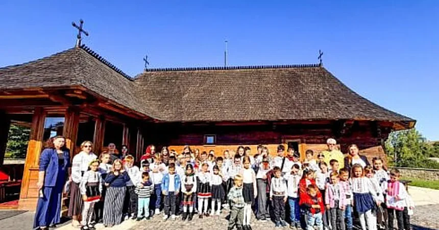 Elevi și profesori suceveni au celebrat Ziua Mondială a Educației la Sfânta Liturghie