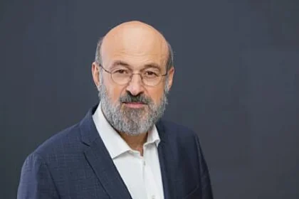 Ilie Bolojan, criticat de senatorul Vlăescu după sancțiunea Comisiei Europene