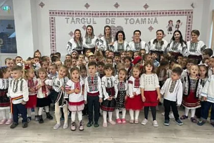Liceul din Liteni găzduiește parteneriatul „Mândră, Toamnă, darnică!”