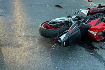 Motociclist din Botoșani rănit la Siret după coliziunea cu un Audi