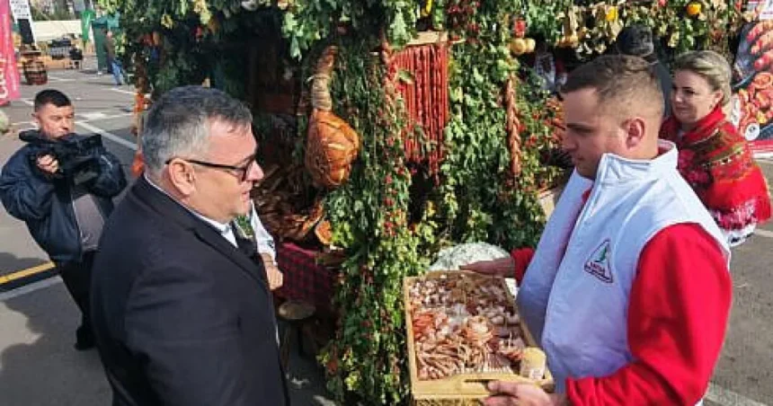 Nicolae Robu la Târgul „Produs în Bucovina”: „Cumpărăm de la o familie”