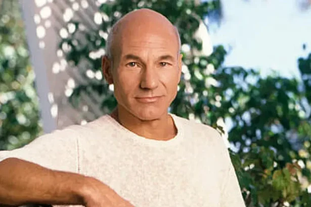 Patrick Stewart, despre depășirea traumei copilăriei violente: locul care i-a adus liniște