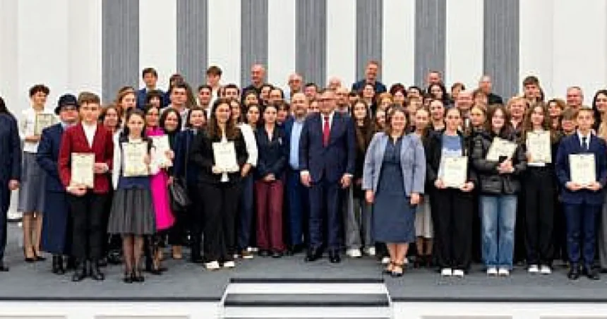 Premierea olimpicilor din Suceava: „Prin muncă și dăruire, aduceți mândrie județului”