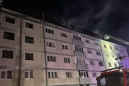 Primăria Suceava cazează locatarii blocului din Burdujeni afectat de incendiu