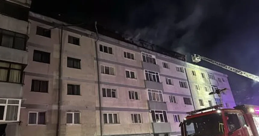 Primăria Suceava cazează locatarii blocului din Burdujeni afectat de incendiu