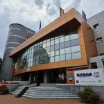 Primăria Suceava ia bani din rezerve pentru teatru și „cuplurile de aur”