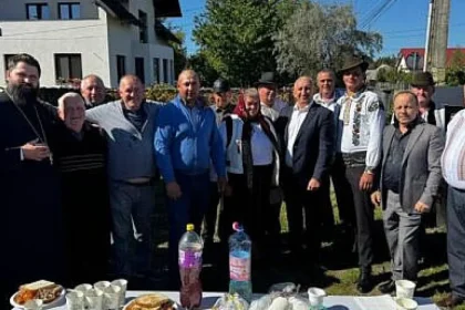 Primarul Vasile Iliuț a participat la hramul Bisericii Ortodoxe din Plai