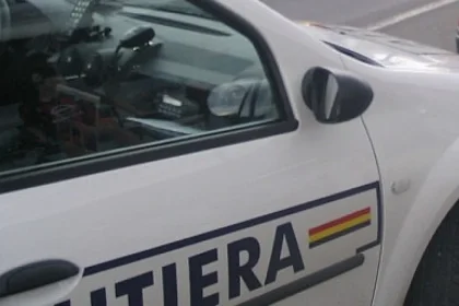Prins la volanul unui BMW cu permisul suspendat, în Ciprian Porumbescu