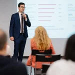 Românii își amână planurile importante ani întregi, arată un sondaj