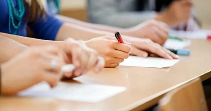 Șapte candidați pentru directorat în școli sucevene absenți la proba de competențe