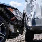 Șoferiță de 19 ani rănită într-un accident pe str. Gheorghe Doja din Suceava