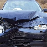 Șoferiță vitezomană, implicată în accident pe DN17A la Paltinu; fetița de 7 ani, rănită
