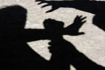 Tânăr de 24 de ani din Cornu Luncii, reținut după agresarea unui bărbat la Fălticeni