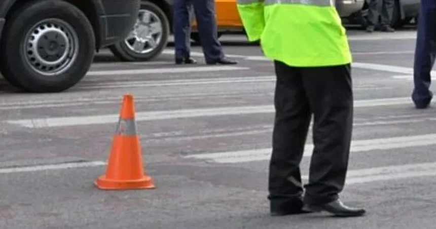 Tânără lovită pe trecerea de pietoni din Câmpulung Moldovenesc. Șoferița a trecut pe roșu