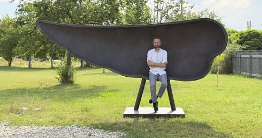 Virgil Scripcariu primește Premiul „Peter Jecza” pentru Sculptura Anului